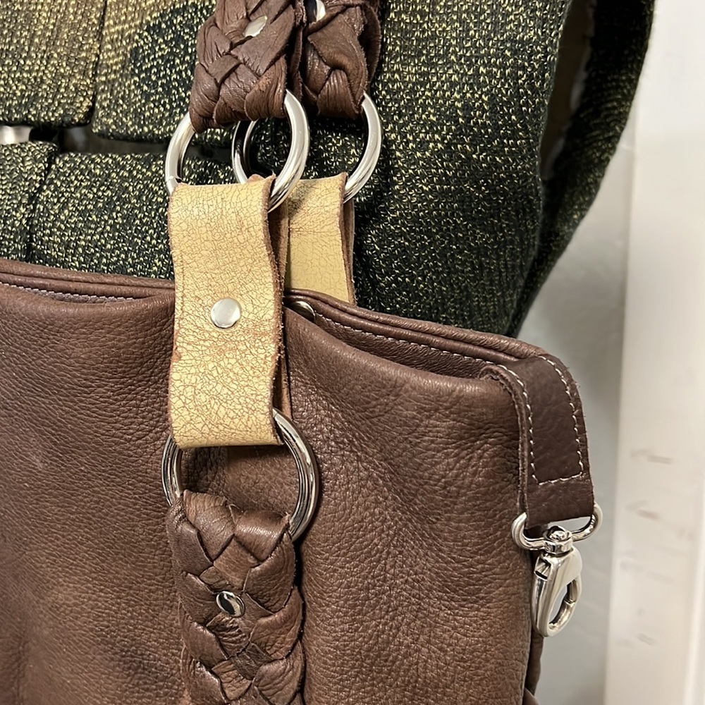 Y2K TYLIE MALIBU LEATHER BRAIDED HANDLE CREAM & BROWN SHOULDER BAG - Picture 3 of 16